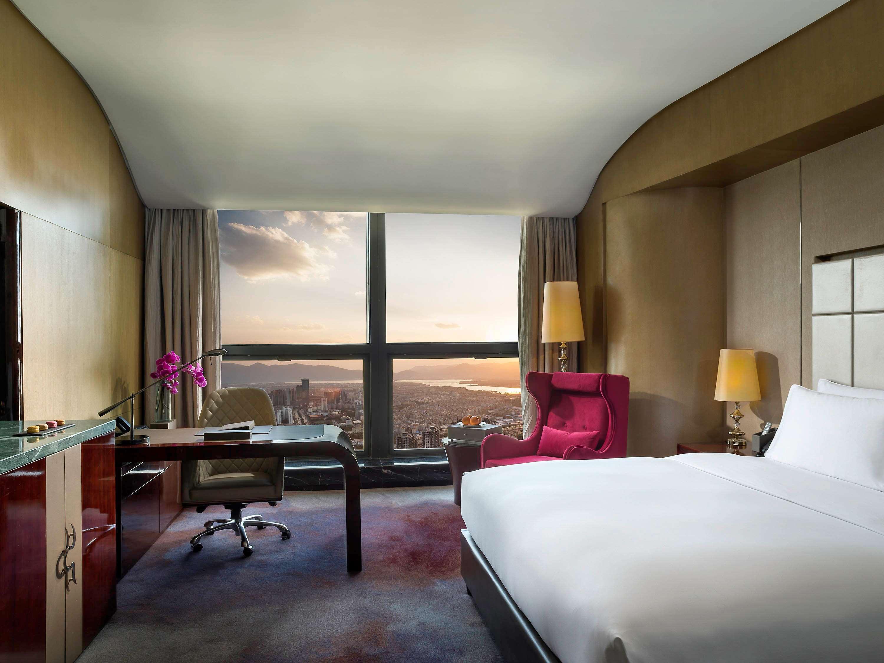 Sofitel Kunming Hotel Екстериор снимка