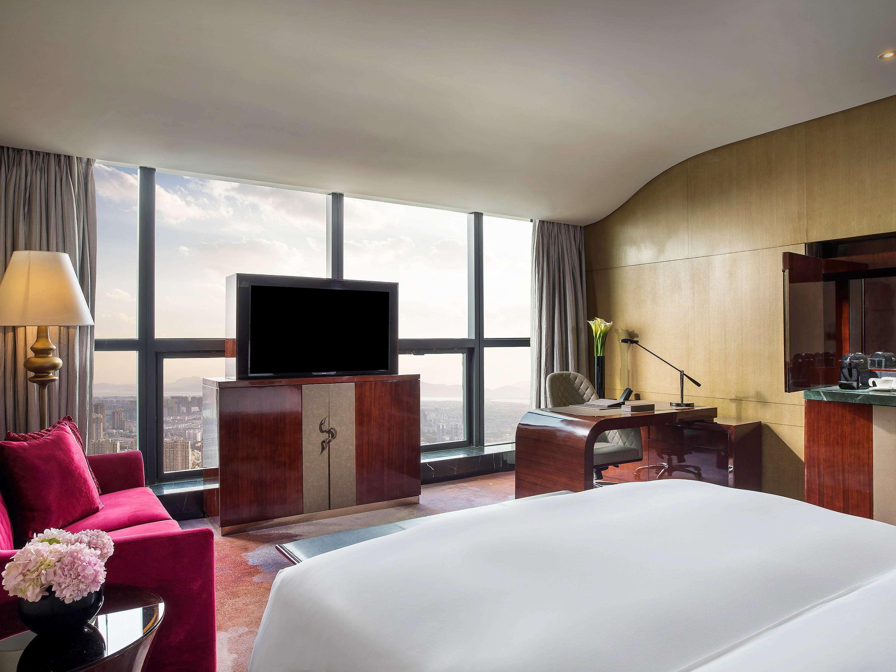 Sofitel Kunming Hotel Екстериор снимка
