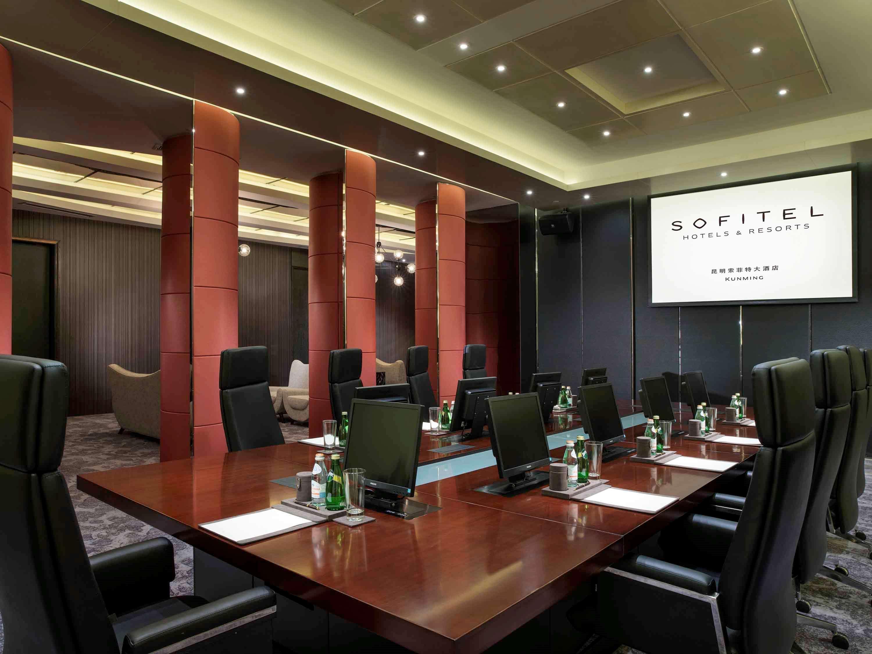 Sofitel Kunming Hotel Екстериор снимка