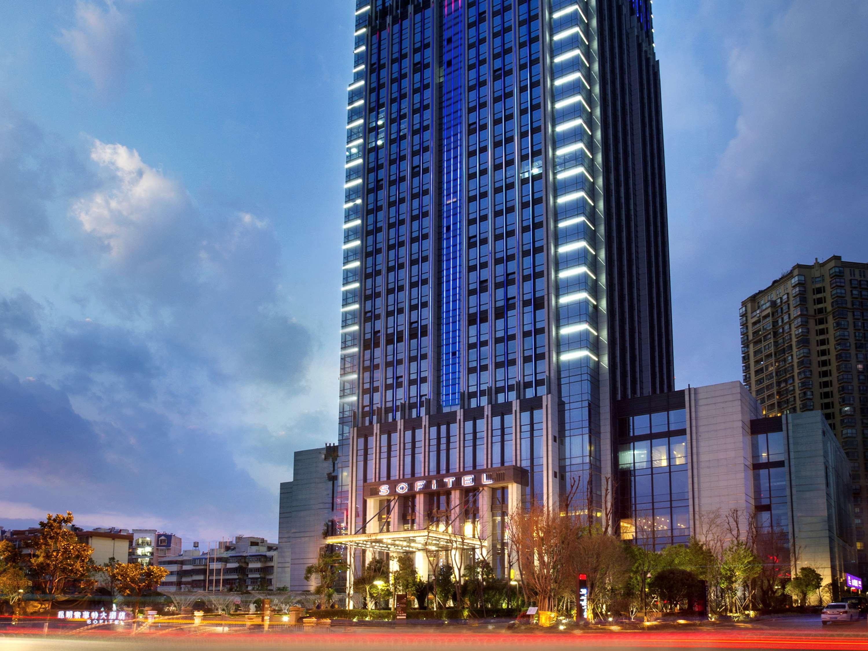 Sofitel Kunming Hotel Екстериор снимка