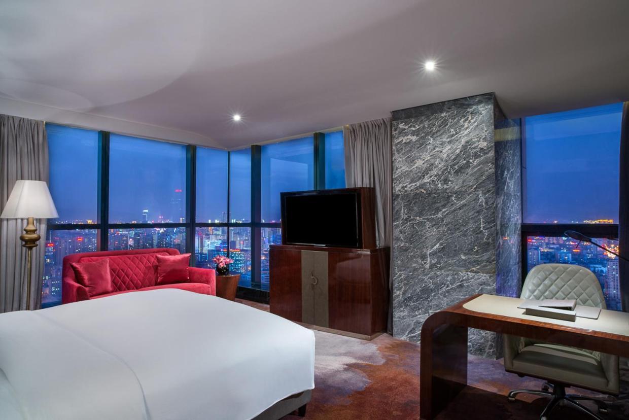 Sofitel Kunming Hotel Екстериор снимка